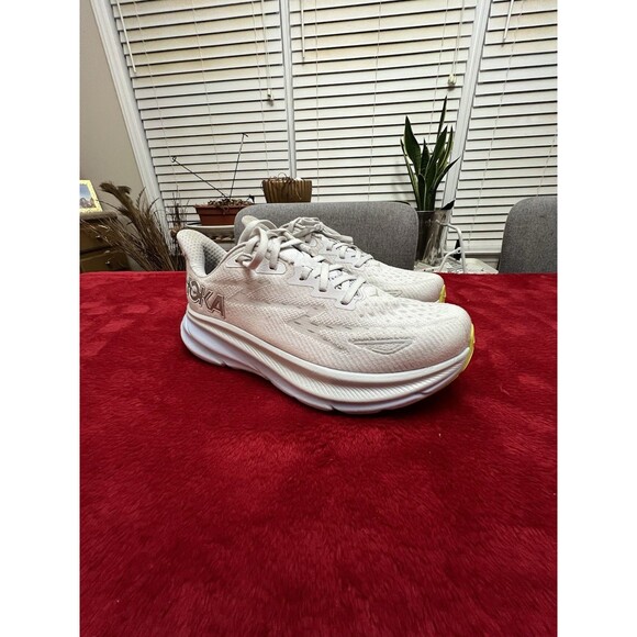 Hoka One One Clifton 9 Shoes Womens Size 8D Wide Mesh Running Athletic - Picture 1 of 11